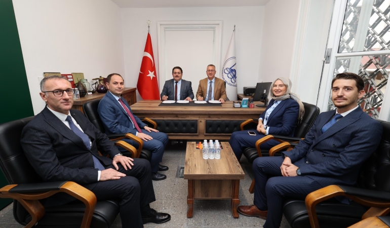 Protokol Adapazarı Ticaret Müzesi’nde İmzalandı  Eğitim ve Kültür İçin Güçlü İş Birliği