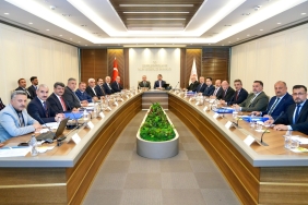 thumbnail_BAŞKAN ŞENOL DİNÇ BAKAN MURAT KURUM İLE GÖRÜŞTÜ (1)