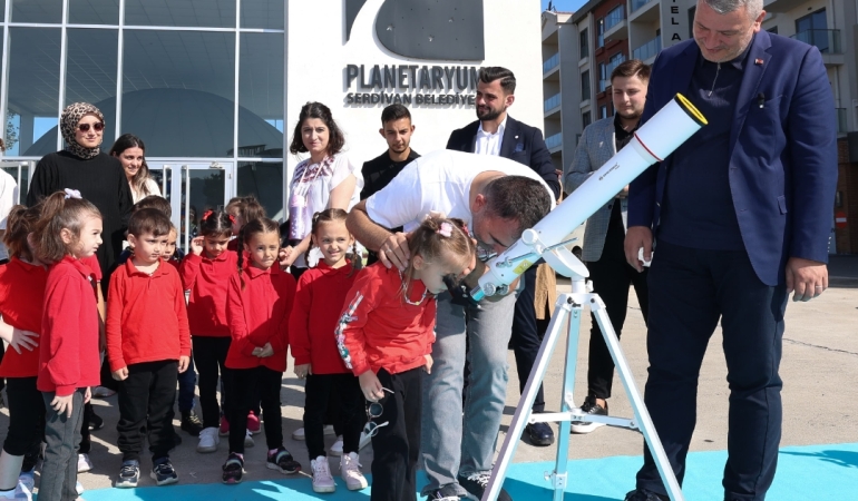 Serdivan Planetaryumda Uzay Haftası kutlandı
