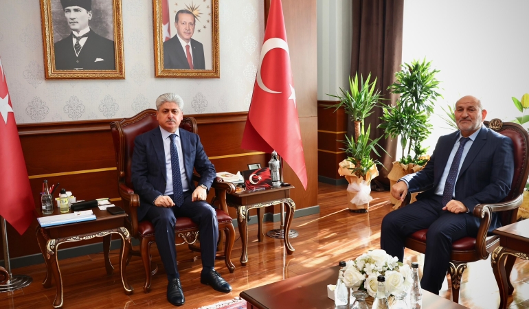 HENDEK BELEDİYEBAŞKANI İRFAN PÜSKÜLLÜ’DEN VALİ DOĞAN’A ZİYARET