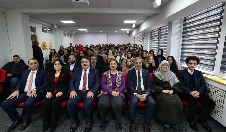 Başkan Alemdar’ın sözünü verdiği konferans salonu kapılarını açtı: “Eğitimde her zaman destekçiniz olacağız”