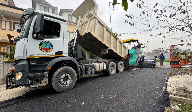 Serdivan’da Yollar Yenileniyor