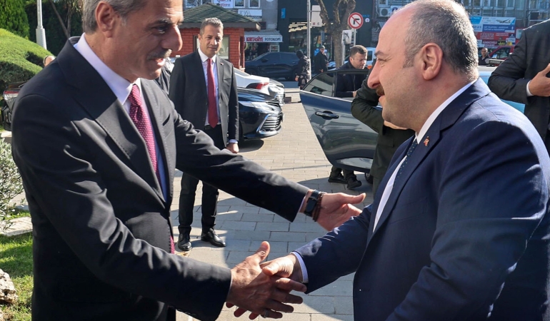 Başkan Alemdar TBMM Komisyon Başkanı Varank’ı ağırladı  “Dönüşüm odaklı yeşil bir Sakarya için çalışıyoruz”