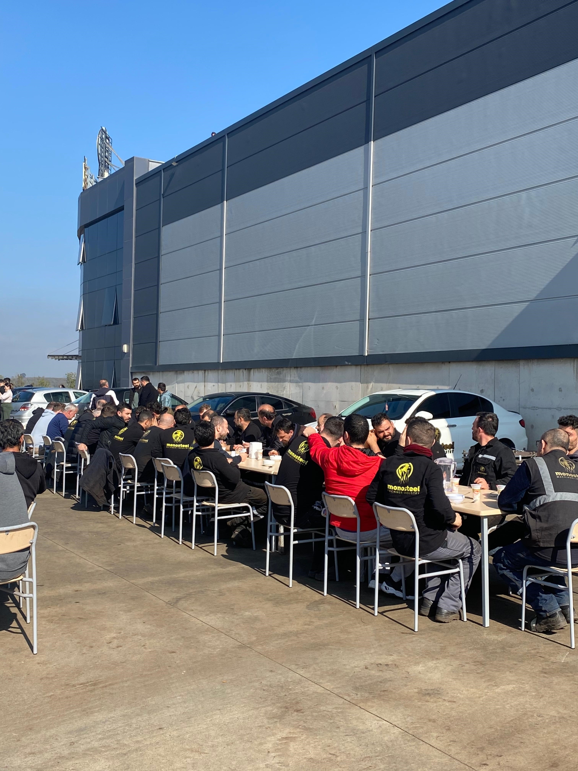 ÇALIŞANLAR, BU YEMEKLE MOTİVASYONLARINI TAZELEDİ