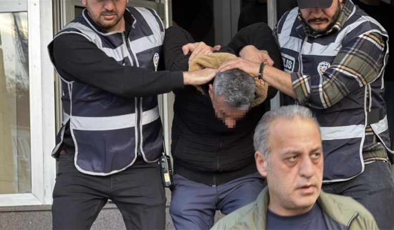 Sevgilisini sokak ortasında öldüren şahıs tutuklandı