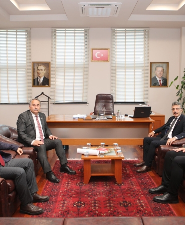 BAŞKAN DİNÇ, BAŞKAN KARAKULLUKÇU’YU ZİYARET ETTİ (2)