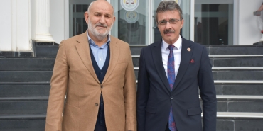 BAŞKAN DİNÇ, BAŞKAN PÜSKÜLLÜ’YÜ AĞIRLADI