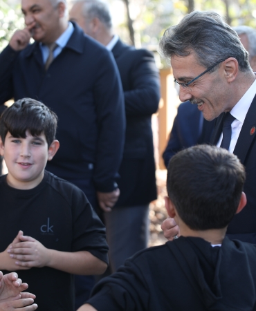 BAŞKAN ŞENOL DİNÇ, “GÖZLERİNİZDEKİ PARILTI GELECEĞE UMUTLA BAKMAMIZI SAĞLIYOR” (6)