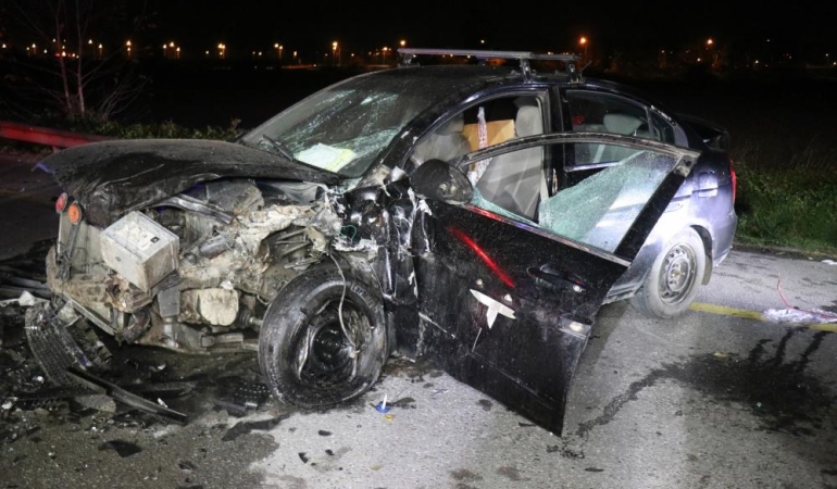 Duble yolda zincirleme kaza, ortalık savaş alanına döndü: 1 ölü, 3 yaralı