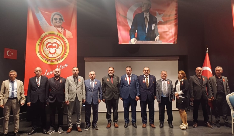 merkez sağ parti (1)