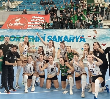 sakarya-voleybol-adim-adim-play-off-a_d98a7