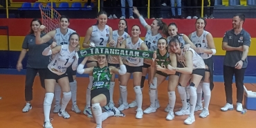 sakarya-voleybol-istanbul-dan-sen-dondu_f2077
