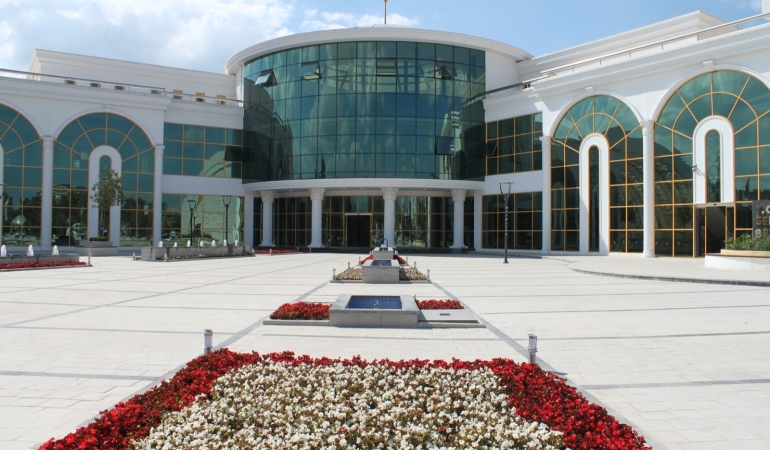 Serdivan Belediyesi Zabıta Ekiplerinden Yılbaşı Mesaisi