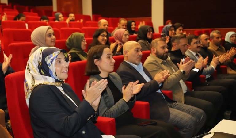 HENDEK’TE ÇOCUK HAKLARI GÜNÜNE ÖZEL ANLAMLI ETKİNLİK