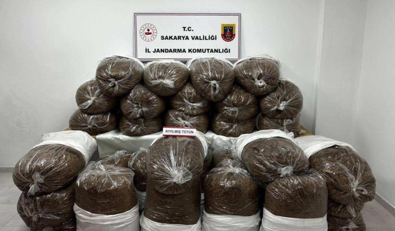 Jandarmadan kaçakçılığa geçit yok: 865 kilogram kaçak tütün ele geçirildi