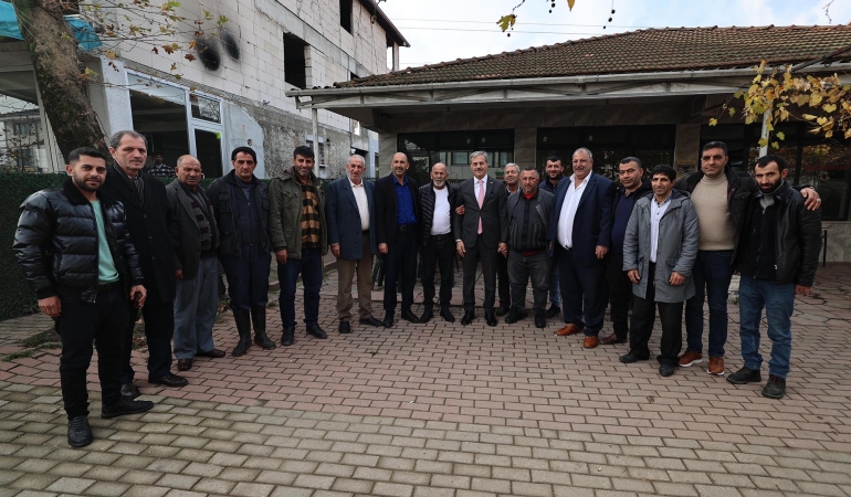 Yusuf Alemdar Karapürçek’te vatandaşla hasret giderdi: “Birlik, beraberlik ve kardeşlikle her mahalleye dokunacağız