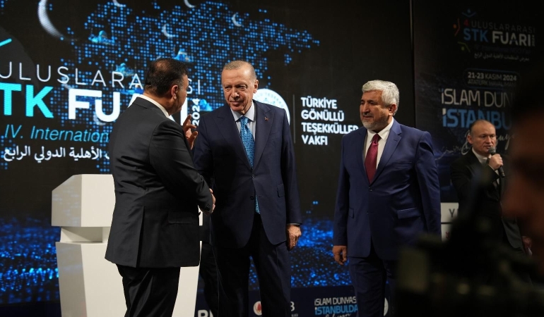 Eyüp Akbal’ın ev sahipliğinde Cumhurbaşkanı Erdoğan’dan güçlü mesaj; “Küresel mekanizmalar insanlık suçlarına sessiz kalıyor”
