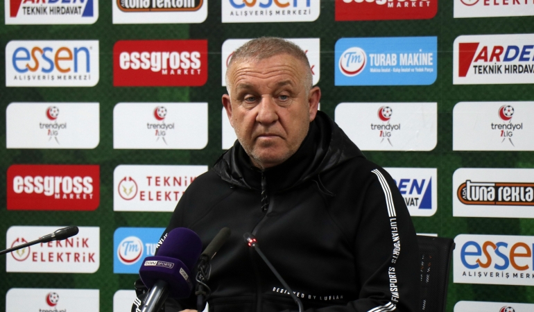 Sakaryaspor Teknik Direktörü Mesut Bakkal: “Bu galibiyet bizim için bir viraj maçıydı”
