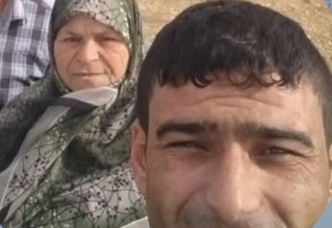 Sakarya’da feci kaza: Otomobil hurdaya döndü, anne ve oğlu hayatını kaybetti