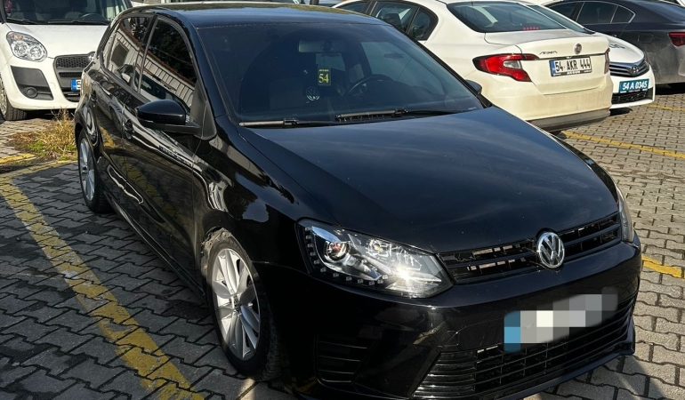 Sakarya’da çakarlı araç sürücüsü ve sahibine 192 bin TL ceza
