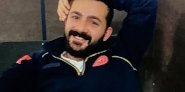 SAKARYA'DA 112 PERSONELİNE SİLAHLI SALDIRI OTOMOBİLİYLE NÖBETE GİDERKEN ATEŞ AÇILDI