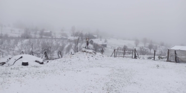 YÜKSEK KESİMLERDE KAR YAĞIŞI YENİDEN BAŞLADI SAKARYA'DA KAR KALINLIĞI 10 SANTİMETREYE ULAŞTI