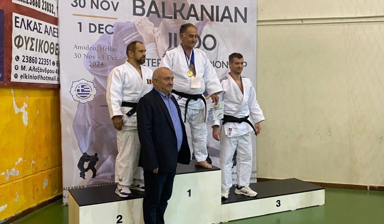 Akdemir Balkan Şampiyonu Oldu