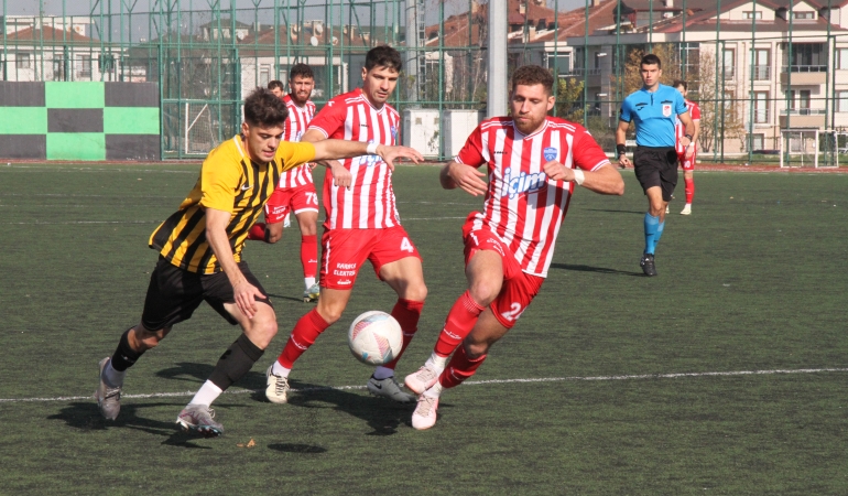 Serdivan zirveyi kaptırdı
