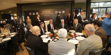 40bbc3c1a81e403baaf5e155ea7d295782a4c1d439744404b05e1b02b042d6cf