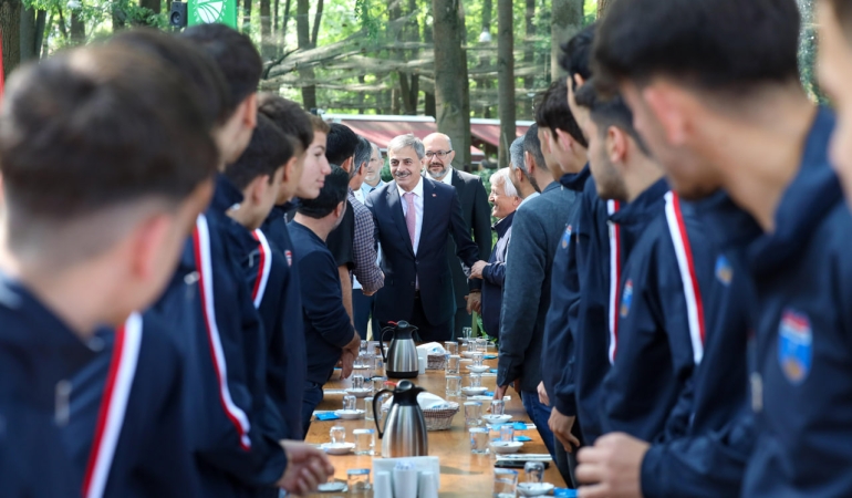 Başarılarla dolu 2024 Büyükşehir dünyanın her yerinde ‘Sakarya’ imzasını attı