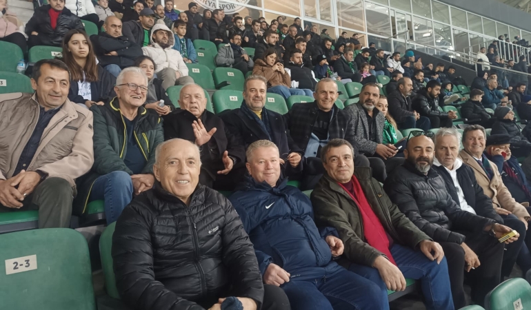 EFSANELER HASRET GİDERDİ