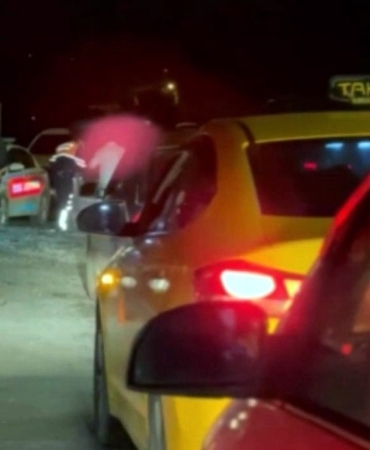JANDARMA TRAFİKTE GÖZ AÇTIRMIYOR: 967 ARAÇ VE 205 SÜRÜCÜ TRAFİKTEN MEN EDİLDİ