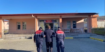 SAKARYA'DA ARANAN ŞAHISLARA YÖNELİK OPERASYON: 130 TUTUKLAMA JANDARMA EKİPLERİ BİR AYDA BİN 42 ŞAHSI YAKALADI