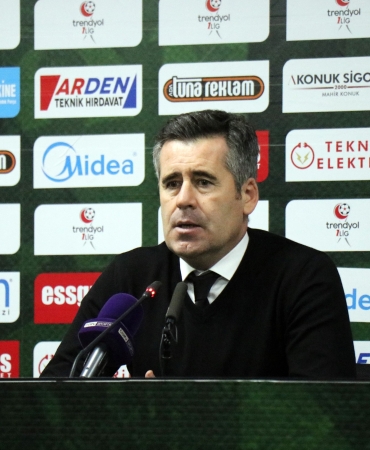 SAKARYASPOR - GENÇLERBİRLİĞİ MAÇININ ARDINDAN HÜSEYİN EROĞLU: "SAKARYASPOR GİBİ ZOR BİR DEPLASMANDA PUANLA DÖNDÜĞÜMÜZ İÇİN MUTLUYUM" MESUT BAKKAL: "POZİSYON VERMEDEN MAÇI BİTİRDİK DİYEBİLİRİM"