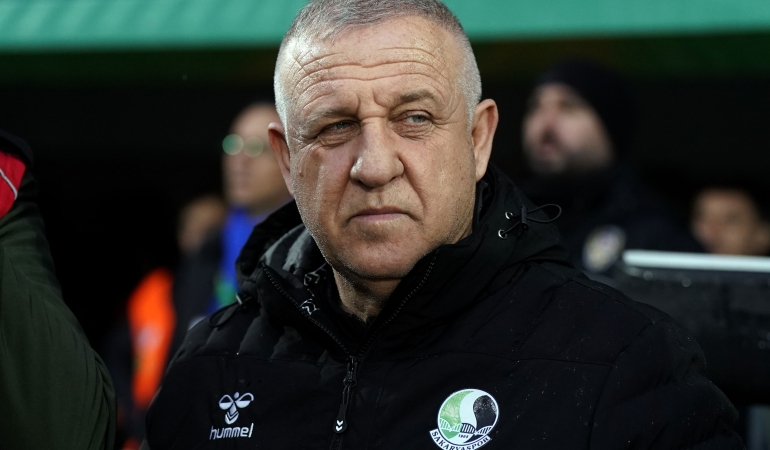 Mesut Bakkal: “Sakaryaspor camiası transfer döneminde gerekeni yapacaktır”
