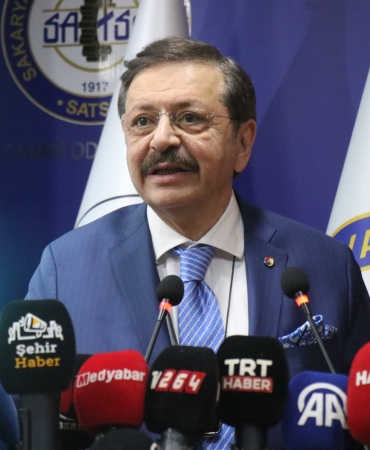 TOBB BAŞKANI HİSARCIKLIOĞLU: "SAKARYA SANAYİSİ, İHRACATI, TARIMI VE GİRİŞİMCİLERİYLE TÜRKİYE'NİN YÜKSELEN YILDIZIDIR"