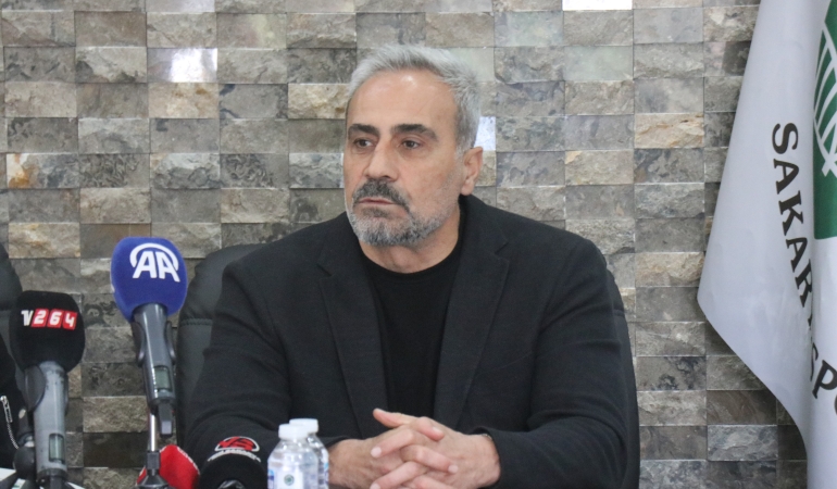 Sakaryaspor’da Mustafa Dalcı için imza töreni düzenlendi
