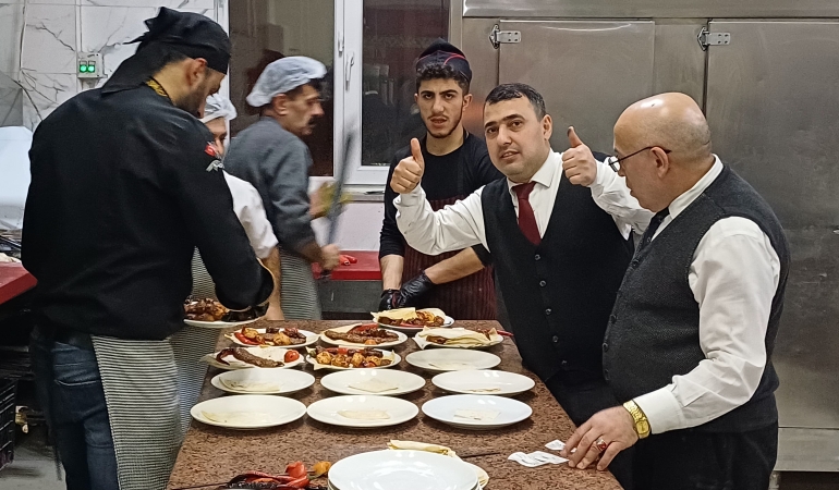Hakkı Usta’nın Adana Sofrası’nda lezzet ve kalite zirveye ulaşıyor