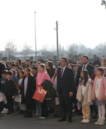 “TEBRİK EDİYOR, İYİ TATİLLER DİLİYORUZ” (2)