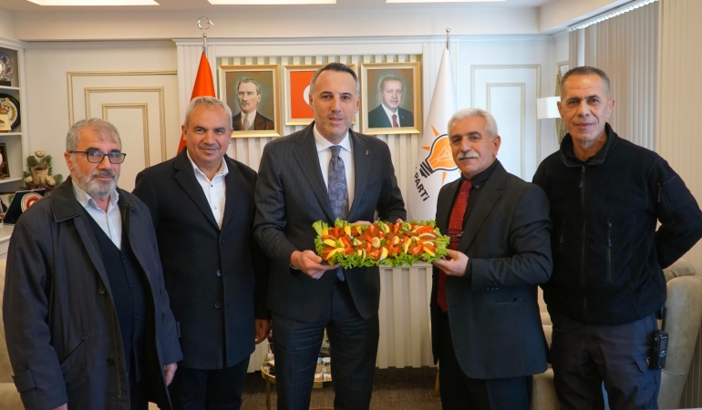 Sakarya Gaziantepliler Derneği’nden Yunus Tever’e ‘Hayırlı Olsun’ ziyareti
