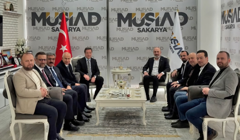 Kamu kurumları ve akademisyenlerden MÜSİAD Sakarya Şubesi’ne ziyaret