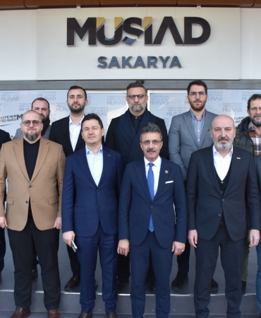 thumbnail_BAŞKAN ŞENOL DİNÇ MÜSİAD’I ZİYARET ETTİ (3)
