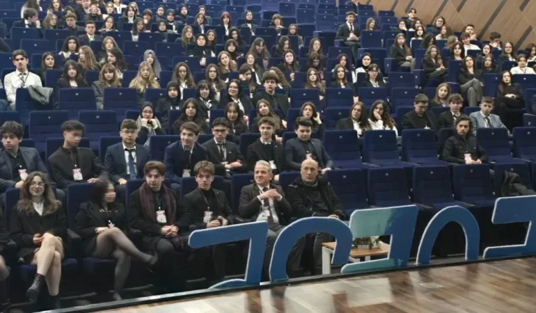 Şehit Erol Olçok Anadolu Lisesi’nde Forum etkinliği; gençler çözüm önerileri üretti