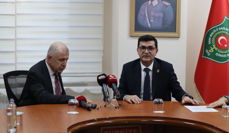 “TÜRK DEVLETİ, TERÖRİST BAŞINDAN BARIŞ SAĞLAMAK İÇİN YARDIM DİLEMEZ.