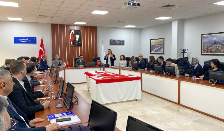 SUBÜ’de 11 aday memur yemin etti