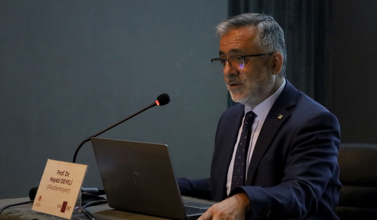 Evliya Çelebi’nin gözünden Sakarya: Prof. Dr. Hayati Develi OSM’de anlattı