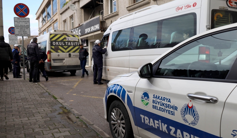 Büyükşehir öğrencilerin güvenliği için sahada: Tek tek denetim yaptılar