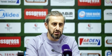 SAKARYASPOR - ÇORUM FK MAÇININ ARDINDAN SERKAN ÖZBALTA: "TAKIM SAVUNMASI ANLAMINDA YAPTIĞIMIZ BİR HATA BİZE ÇOK PAHALIYA MAL OLDU" İLKER PÜREN: "HER MAÇI KAZANMAK İÇİN OYNAYAN BİR SAKARYASPOR İZLEYECEĞİMİZDEN KİMSENİN ŞÜPHESİ OLMASIN"