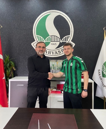 SAKARYASPOR, ATANAS KABOV'U KADROSUNA KATTI