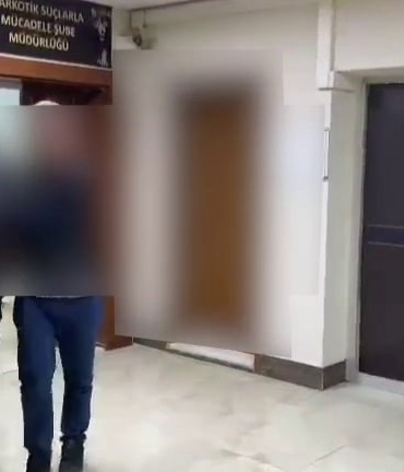 POLİSTEN UYUŞTURUCU OPERASYONU: 3 GÖZALTI